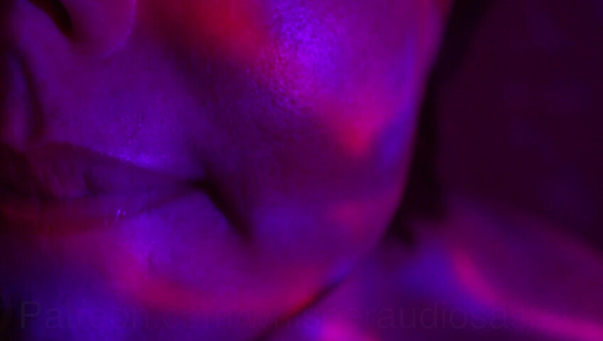 WhisperAudios ASMR - Trippy ASMR Session