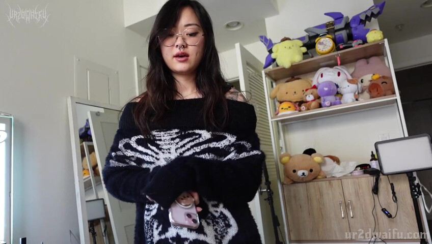 ur2dwaifu – Helping Your Step Sis Lose Her Virginity