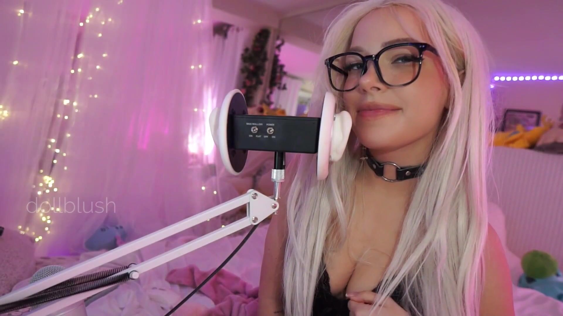Dollblush ASMR - 9 marzo 2026 - Suoni della bocca della mia ragazza emo